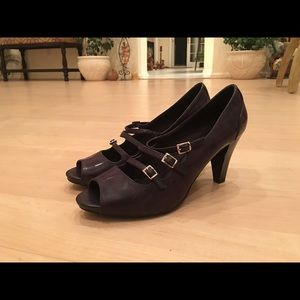 Eggplant purple naturalizer heels